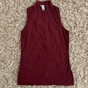 H&M Ribbed burgundy top
